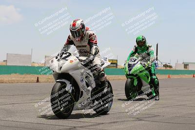 media/Jun-04-2022-WERA (Sat) [[b852bbbd55]]/Race 4 C Superbike Expert Novice/